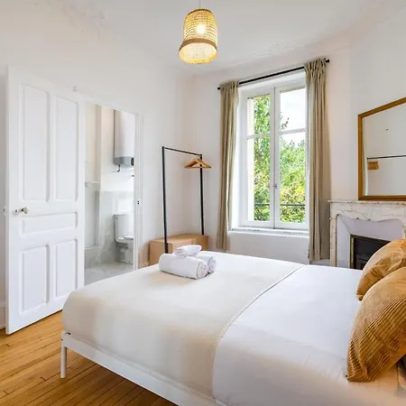 Apartment Le Chic De Medreville * *
