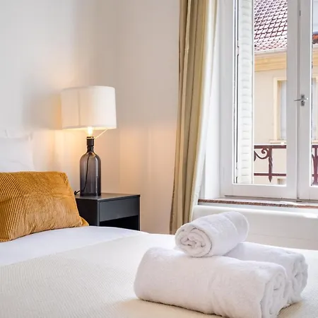 Le Chic De Medreville * Apartment *