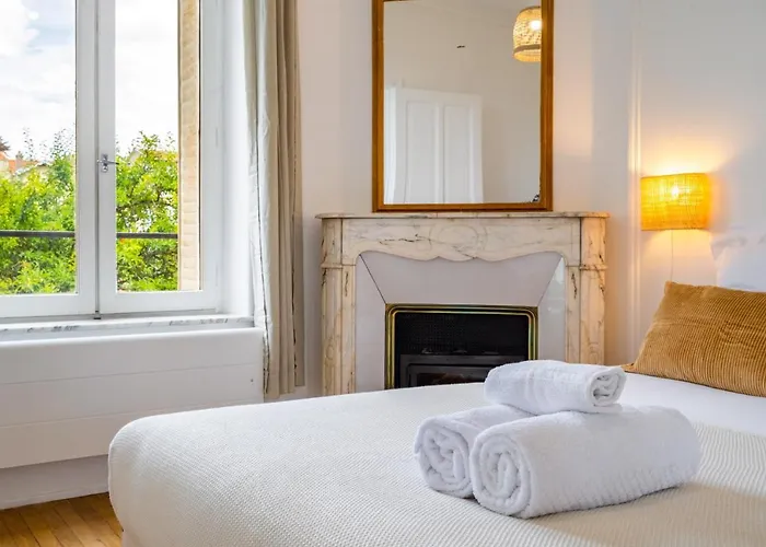 Apartman Le Chic De Medreville * *