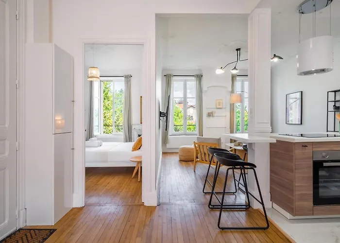 Apartment Le Chic De Medreville * *